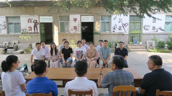 山东农业大学机电学院青廉课堂在毛公山红色文化博物馆开课