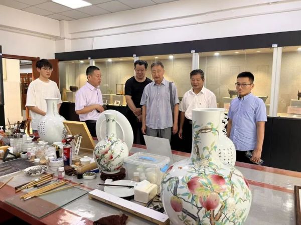 馆校交流 | 我馆赴济南市莱芜职业技术学院参观交流文物修复与保护