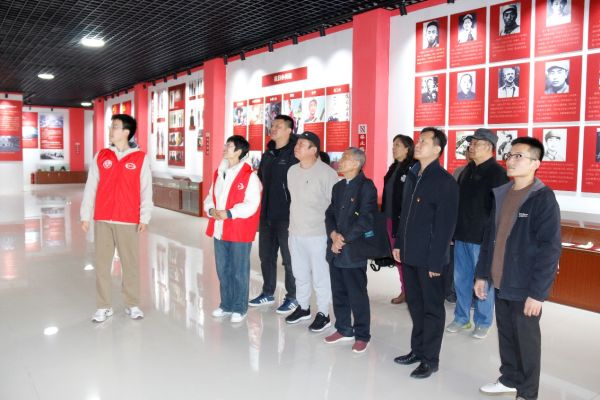 泰安市文化艺术创作研究室赴我馆开展主题党日活动