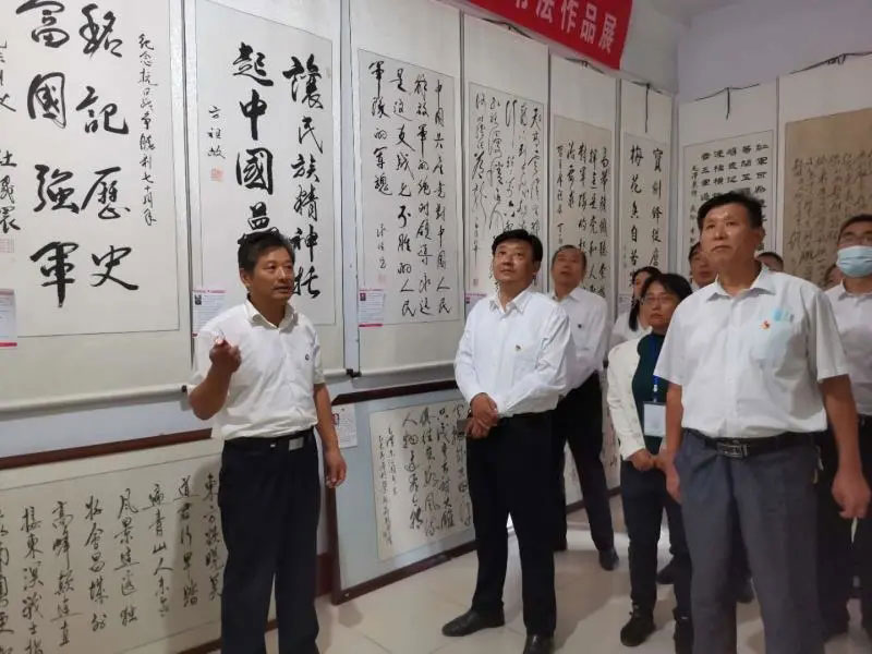 参观红色文化博物馆，感受红色文化魅力